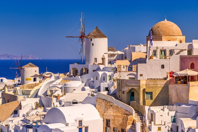 Private Oia Panoramic Scenes: Embrace the most picturesque village of Santorini! - How the private format makes Santorini easier