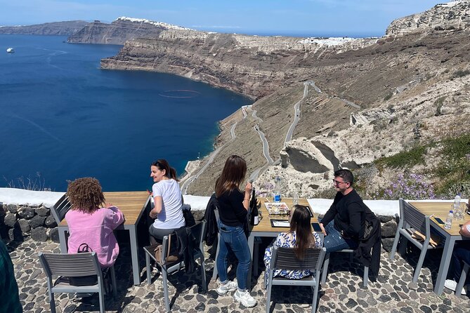 Private Santorini Daytime Wine Tour - The tastings, snacks, and pairing mechanics (aka what to expect in your glass)