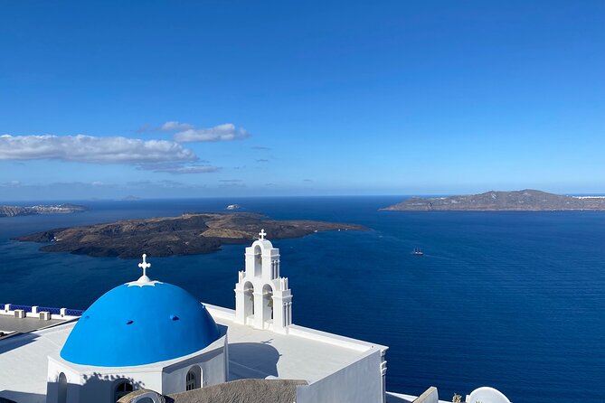 Private Santorini Highlights Tour – Scenic Views & Local Insight - Oia old market: the iconic streets, minus the crowd stress