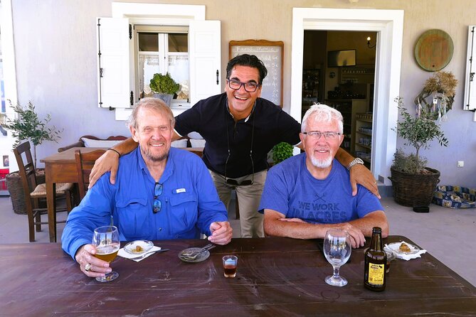 Private Santorini Highlights Tour with Easy and Flat Walks - How the pacing works in a 4-hour day