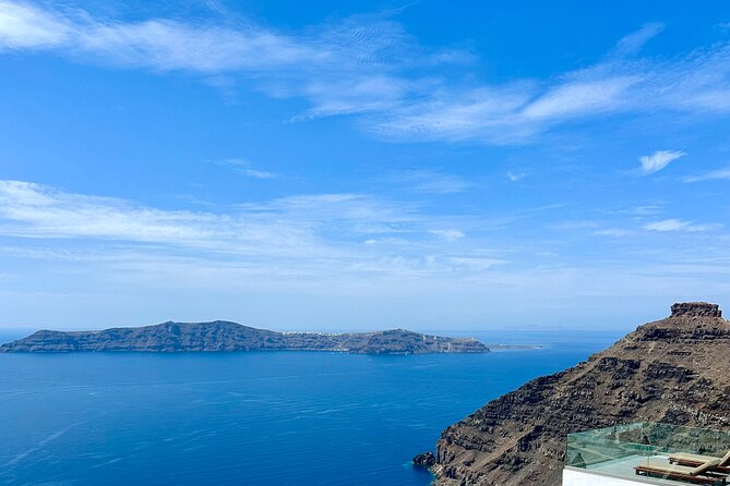 Private Santorini Tour: The Highlights Luxury Vehicle - Stop 5: Pyrgos, the old capital, and Venetian Castle views