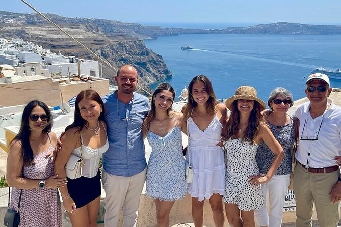 Private Transfer Santorini One-way From/To Airport, Port & Hotel - Meeting your driver: the sign, WhatsApp, and ferry details that prevent headaches