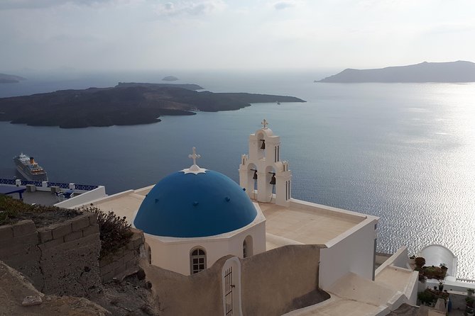 Private transfers in Santorini Greece - Why Door-to-Door Transfers Matter in Santorini