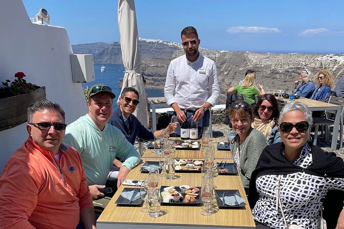 Private Wine Tour in 3 Wineries with 12 Wine Tastings and Tapas - Guides and the difference a good day makes