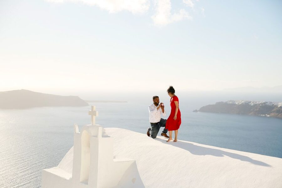 Proposal Photographer in Santorini - Why this proposal shoot works in Santorini