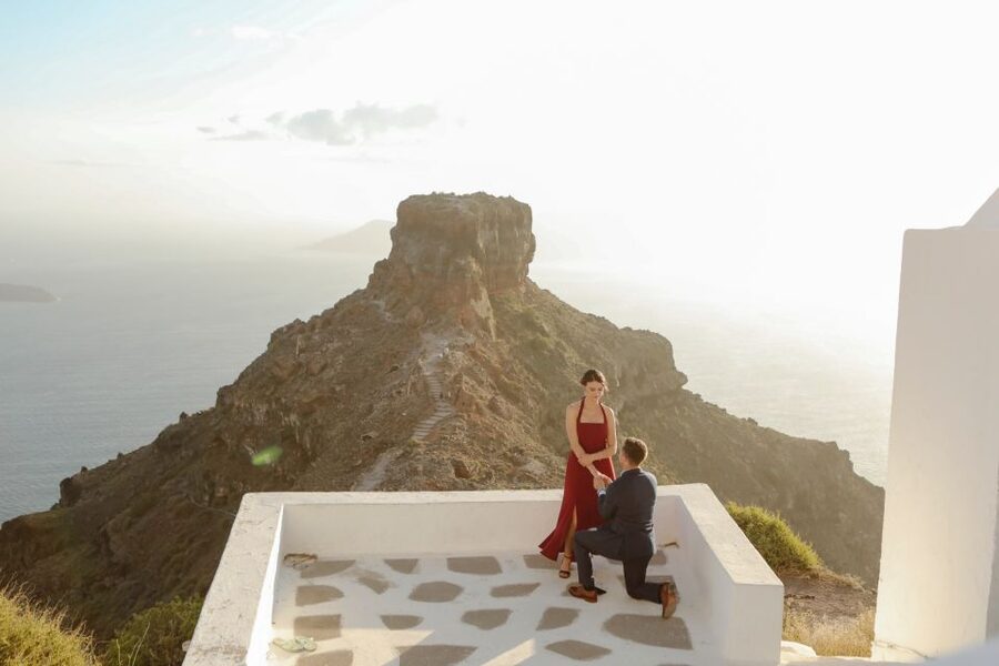 Proposal Photographer in Santorini - Delivery: you get edited photos fast enough to actually celebrate