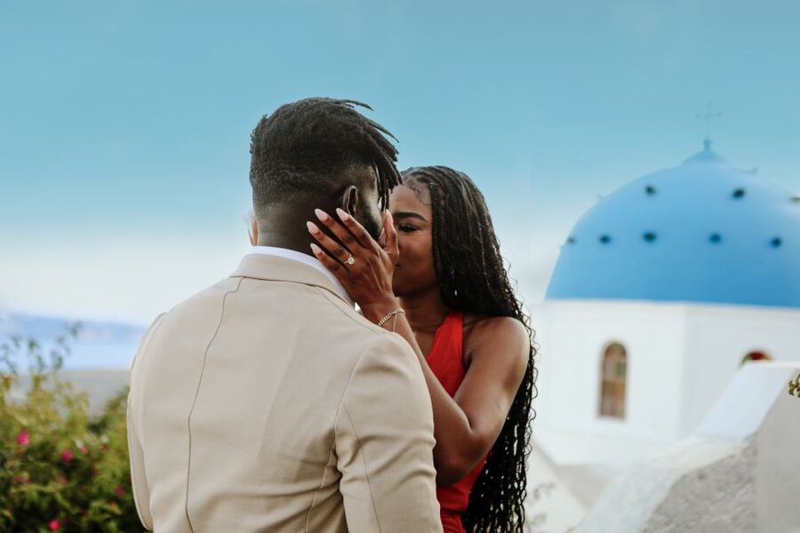 Proposal Photographer in Santorini - Price and value: what $303 per group really buys