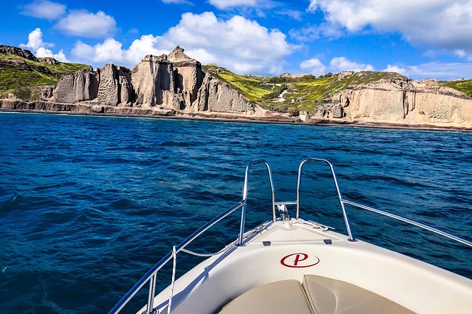 Rent a Boat in Santorini without a License - Boat Kit and Comfort Details That Add Up