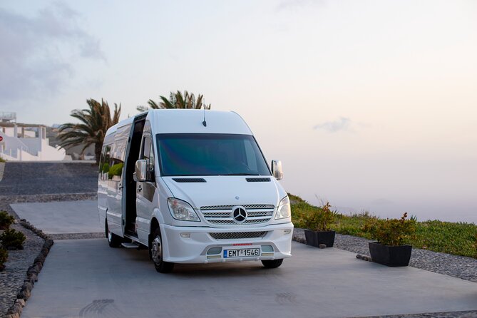 Romantic Private Day Tour in Santorini - A romantic, private loop from Oia to Perissa in one half day
