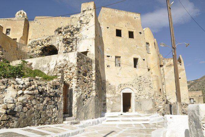 Santorini: 4hr Private Countryside Hidden Paths Tour - Emporio’s Castelli and the small-street feel you can’t fake