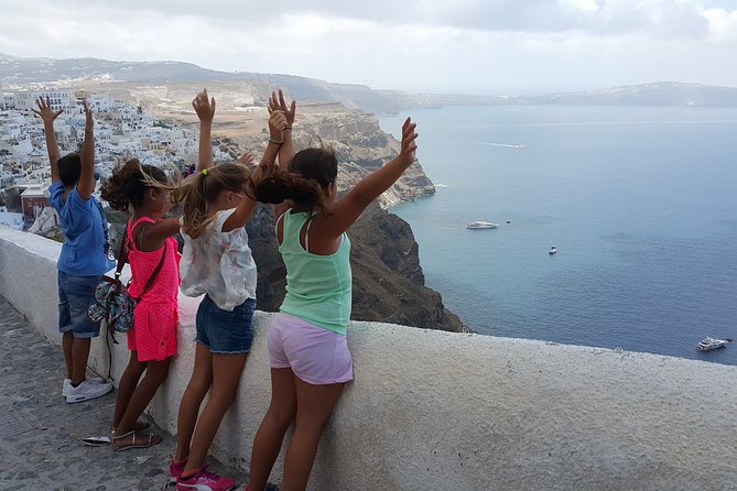Santorini: 4hr Small Group Caldera Hike from Fira to Oia - What the hike is really like: distance, terrain, and heat