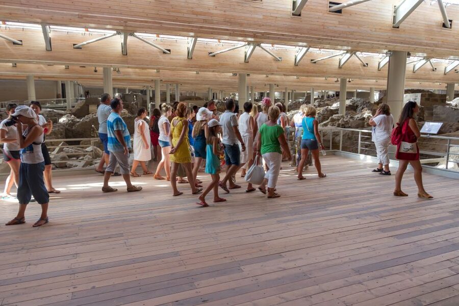 Santorini: Akrotiri Prehistoric City Guided Walking Tour - Time at your own pace, plus a swim option nearby