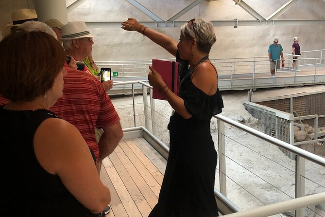 Santorini , Akrotiri tour by a licensed guide - Key things you’ll notice on this Akrotiri tour