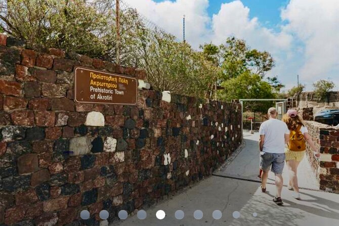 Santorini , Akrotiri tour by a licensed guide - Akrotiri in 75 minutes: what your guide will help you see