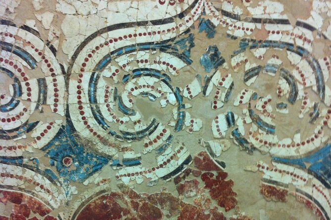 Santorini , Akrotiri tour by a licensed guide - Stop 1: Akrotiri Archaeological Site, your walk through a buried Bronze Age town
