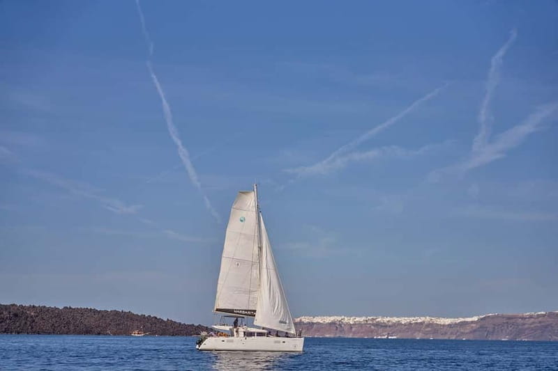 Santorini: Caldera Classic Catamaran Cruise w/ Meal & Drinks - Key Points That Matter