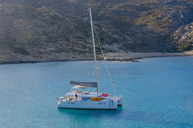 Santorini: Caldera Private Catamaran Cruise with Meal & Drinks - Daytime vs Sunset Departures, and Why Timing Matters