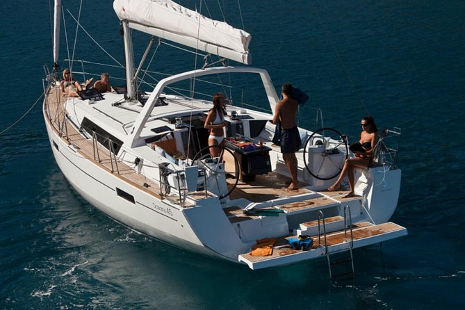 Santorini Caldera Private Sailing Boat Cruise - Meals and open bar: more than just a boxed lunch