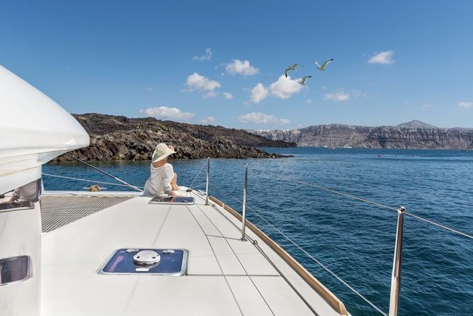 Santorini Caldera Sailing Tour with BBQ Lunch and Drinks - The water time: swimming, snorkeling, and how to make it smoother