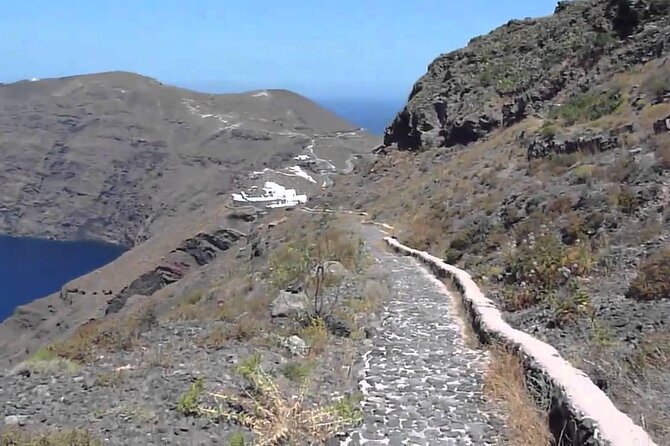 Santorini Caldera Walk Hiking Experience Fira-Oia - Price and what you’re really paying for in 4 hours