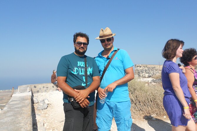 Santorini car tour with a local - Who this private Santorini car tour suits best