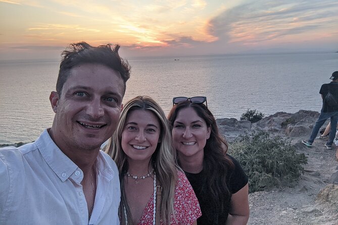 Santorini Classic Highlights and Sightseeing Private Tour - Red Beach plus Akrotiri: prehistoric Santorini and a quick lighthouse photoshoot