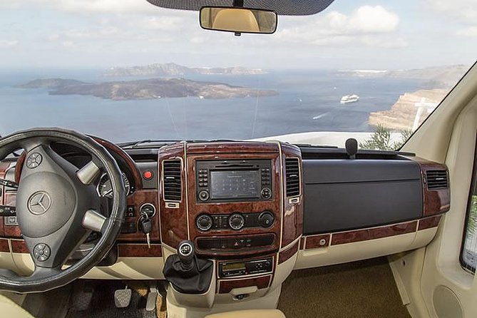 Santorini Classic Private Tour - Firostefani and the blue dome view without the full-day commitment