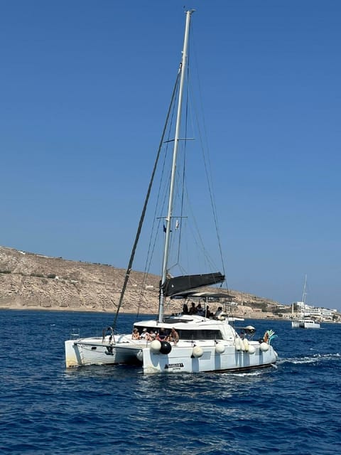 Santorini:Cruises with Catamaran around the Volcanic Island. - Daylight vs Sunset Tours: How Your 5 Hours Shift