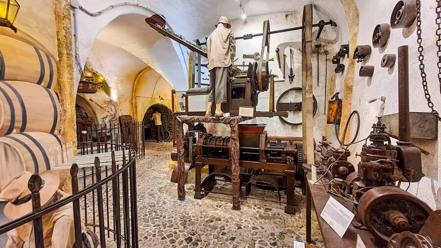 Santorini: Culture & Highlight Tour with Wine Tasting - Three Bells of Firostefani: Iconic Views in a Short Photo Stop