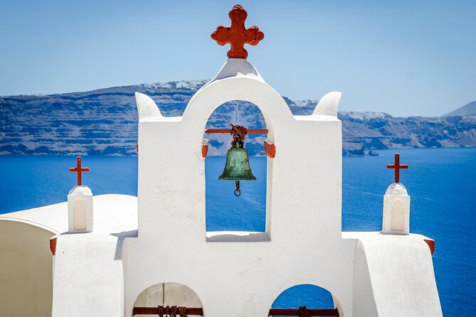 Santorini Delight: Mini-Group Tour for Cruise Passengers - Blue-Domed Church Viewpoint and the Photo Window