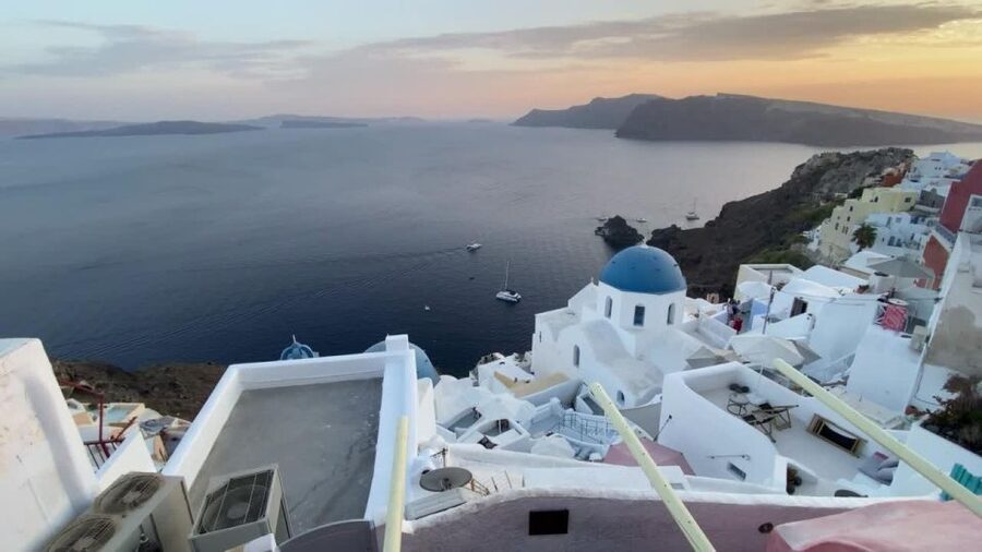 Santorini : Discover with Locals - Small Group Half-day Tour - Key highlights at a glance