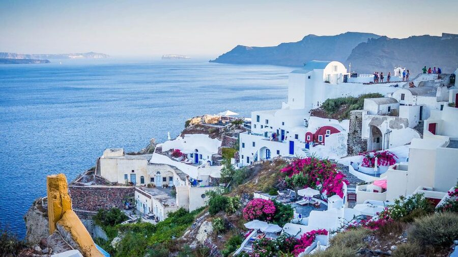 Santorini : Discover with Locals - Small Group Half-day Tour - Megalochori, a calmer hour that balances the day