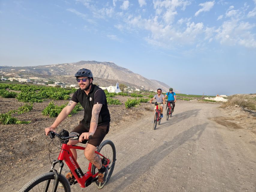 Santorini: E-bike tour experience - A 3.5-hour southern loop that feels efficient, not rushed