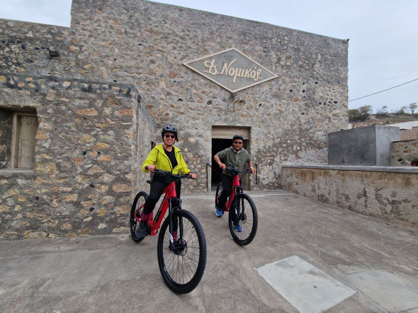 Santorini: E-bike tour experience - Vlychada Beach, Perivolos black sand, and how volcanic coastlines change the vibe