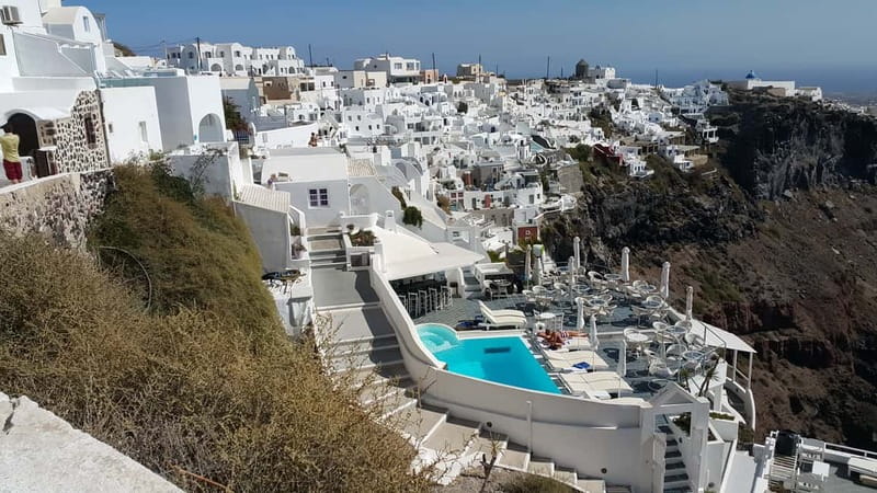 Santorini: Fira to Oia Caldera Hike with Guide - The route through Fira northwards: how the guide helps you see
