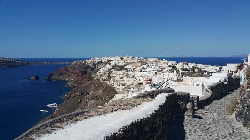 Santorini: Fira to Oia Caldera Hike with Guide - Walking the caldera edge: volcanic nature and why it matters