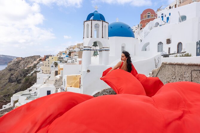 Santorini Flying Dress Photoshoot with a Pro Photographer - Key highlights to know before you go