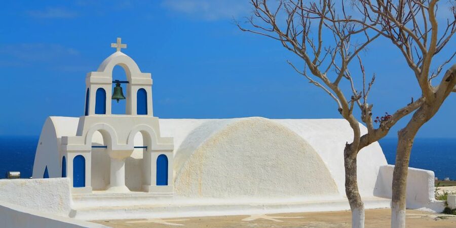Santorini: Full-Day Small Group Tour - Oia at the Northern Tip: Architecture, Walking Time, and Best Views