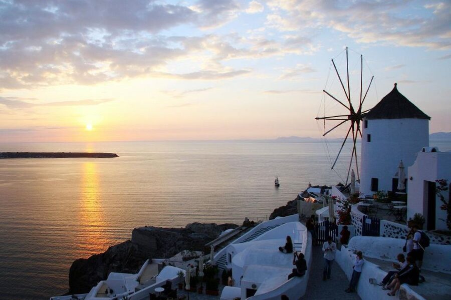 Santorini Fully Customizable Tour - Key points I’d plan around