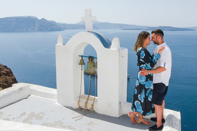 Santorini: Half-Day Island Sightseeing Tour - Entering Oia: Photo Alleys, Blue Domes, and Crowd Strategy