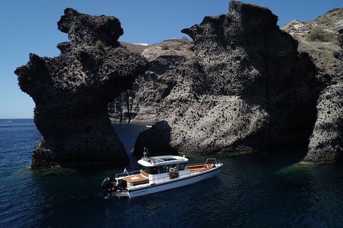 Santorini Half Day MotorCruiser Private Cruise incl. Meal,Drinks &Free Transport - Key points you should care about