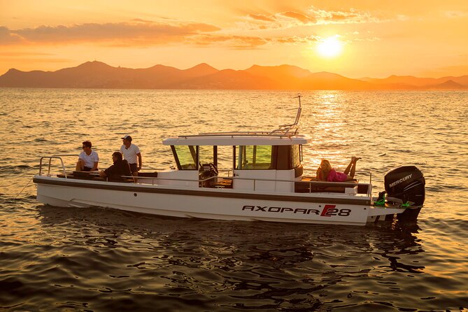 Santorini Half Day MotorCruiser Private Cruise incl. Meal,Drinks &Free Transport - Why a private Axopar cruise makes Santorini feel simpler