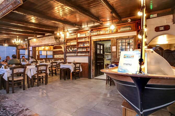 Santorini Highlights Small-Group Tour with Authentic Greek Lunch - Small-group benefits you will actually feel