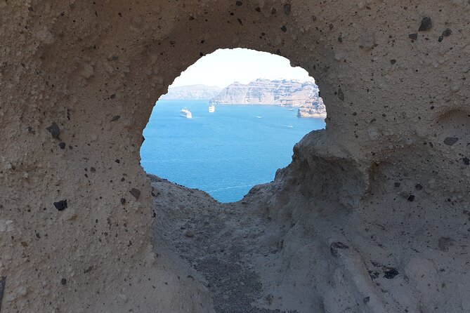 Santorini Highlights& Wine Tasting Private Tour - How the 6-hour Santorini route is structured (and why that matters)