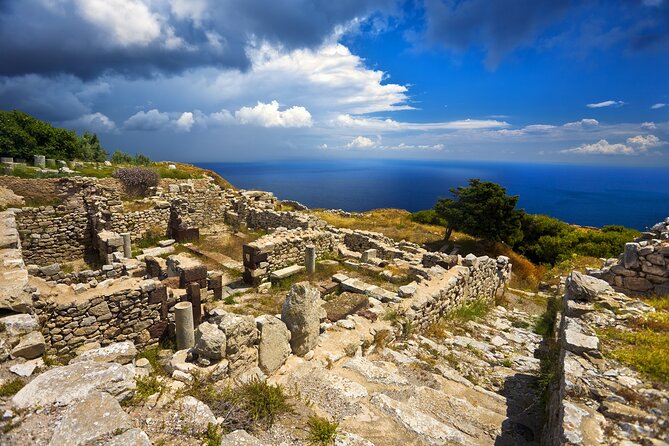 Santorini History & Archeology Tour - Transport plus drinks, what you really get during the day
