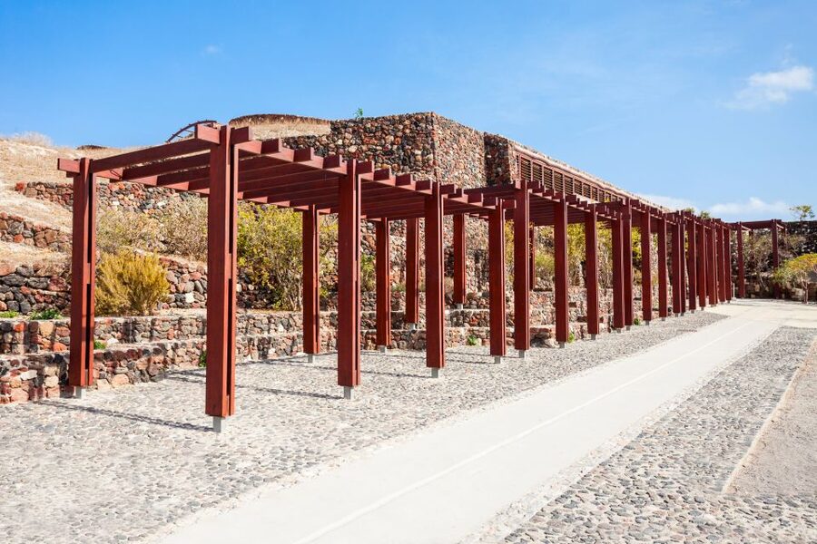 Santorini HISTORY & ARCHEOLOGY Tour (up to 8 guests) - Ancient Thera, Akrotiri, and the museum, in one logical day