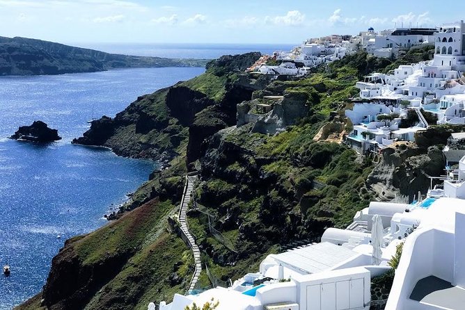 Santorini Hotel-Villas Transport & Transfer Services - Cruise ship travelers: the cable car handoff at Old Harbor