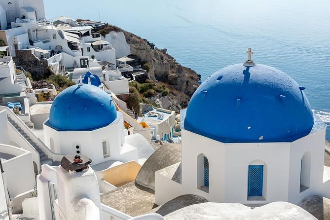 Santorini in 5 hours: Oia, Traditional Villages & Black Beach - Comfort and logistics: cable car transfers plus AC