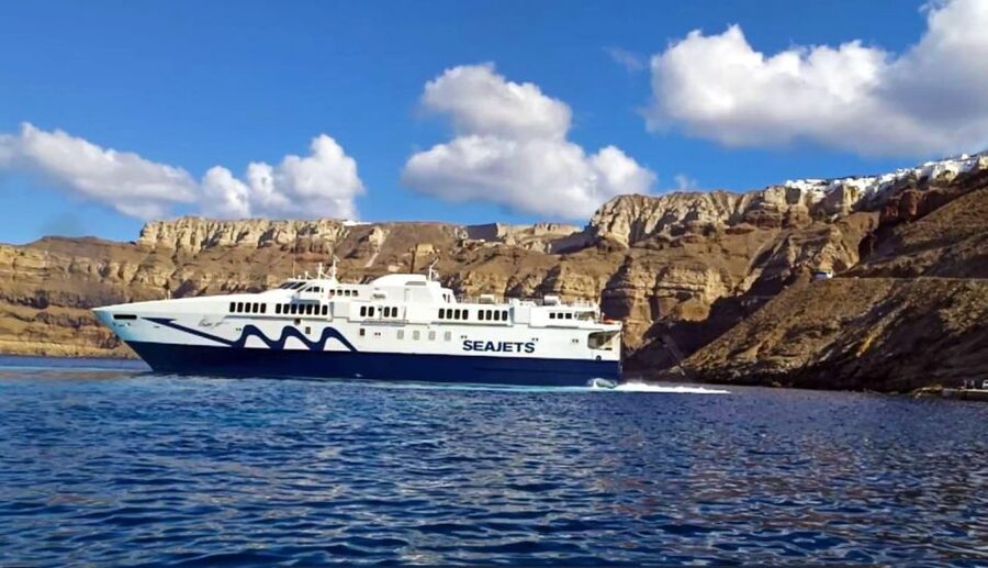 Santorini Island: Guided Tour from the port Rethymno Crete - A fast day trip with real structure from Crete
