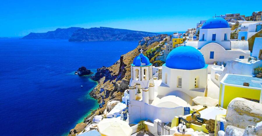 Santorini Island: Guided Tour from the port Rethymno Crete - Crossing the Aegean: open deck, lounge time, and AC reality